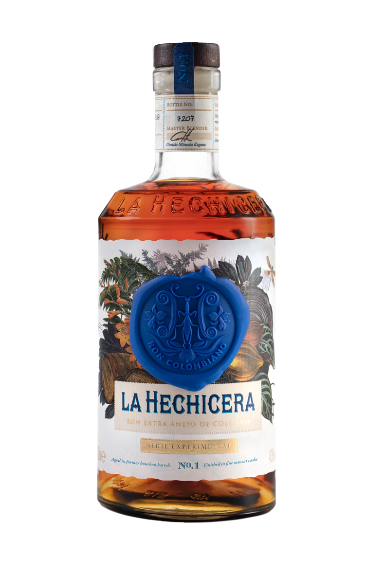 LA HECHICERA FINE AGED RUM 40%ABV 750ml